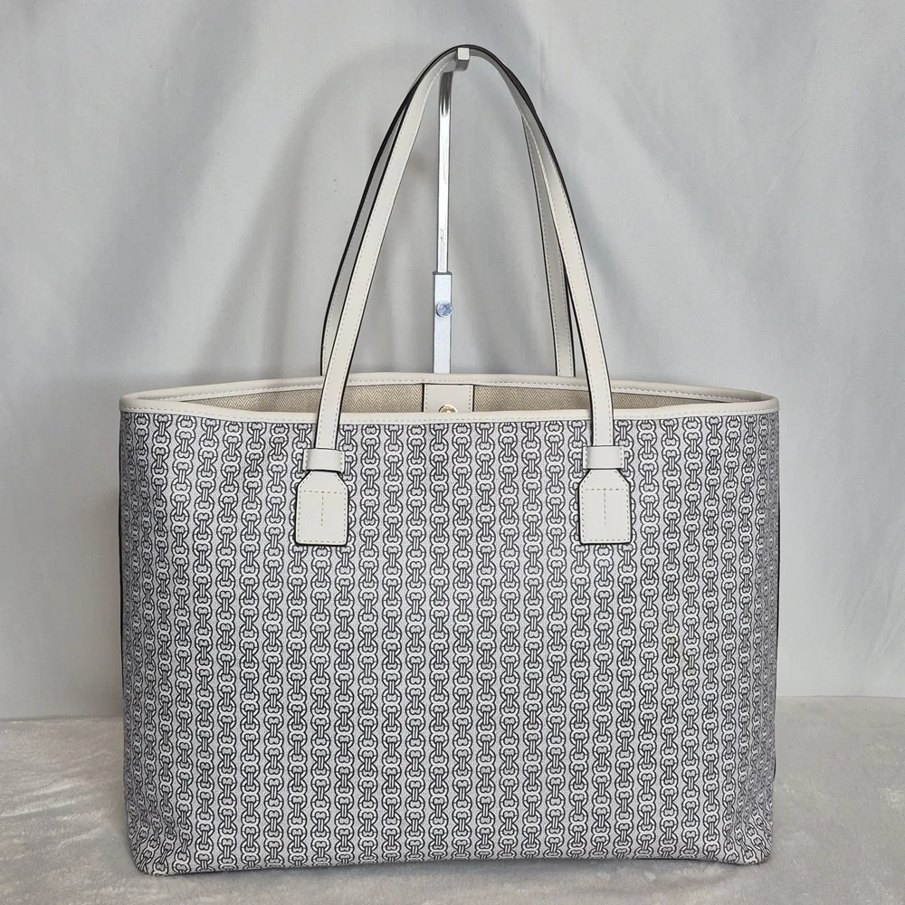 Tory Burch VACATION Patterned Tote Bag - Picture 7 of 17